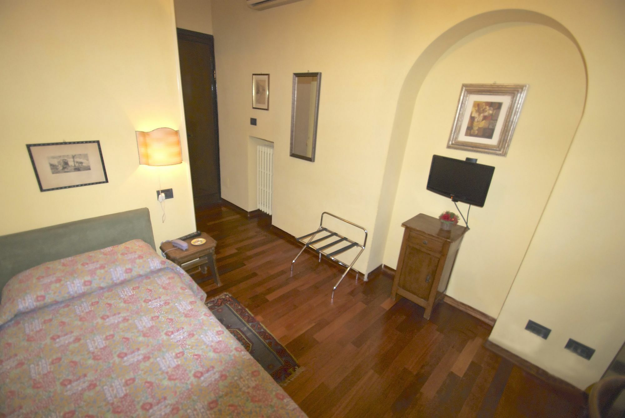 Borgonuovo Bed & Breakfast 3*